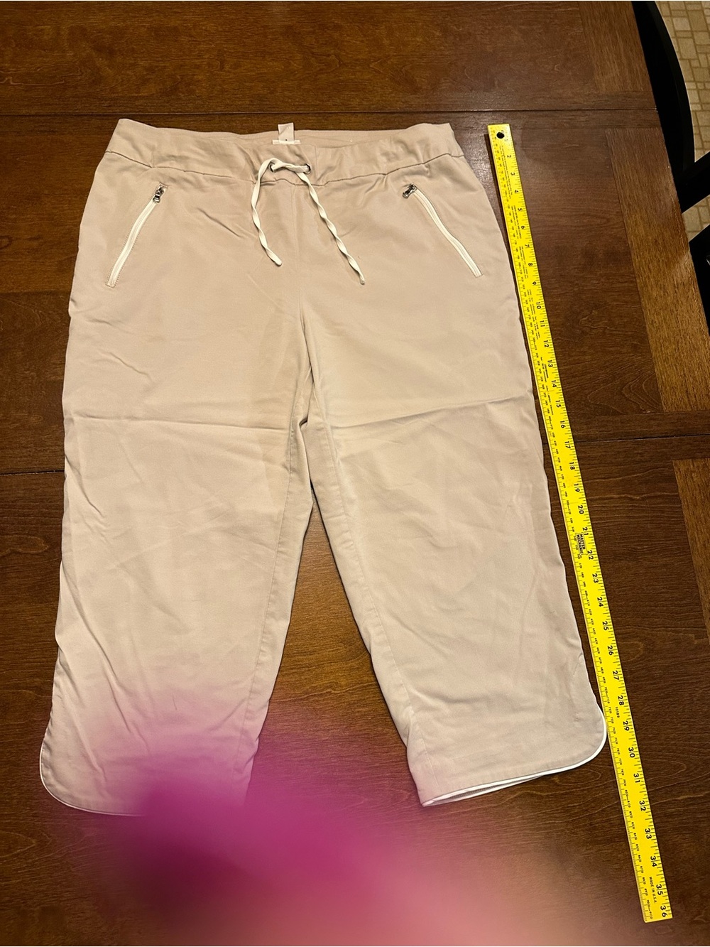 Chico's Light Beige Drawstring Capri Joggers